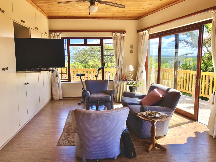 5 Bedroom Property for Sale in Kenton On Sea Eastern Cape